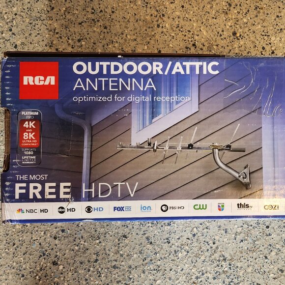 Outdoor/Attic HDTV Antenna - RCA ANT752E - Picture 1 of 2